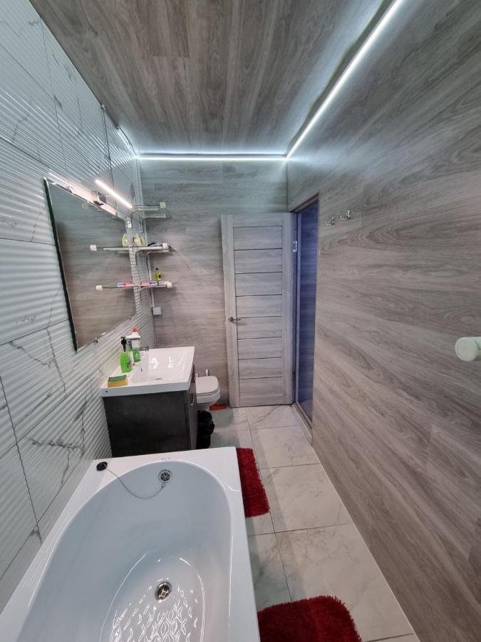 Штефан64 Apartment Chisinau Ngoại thất bức ảnh
